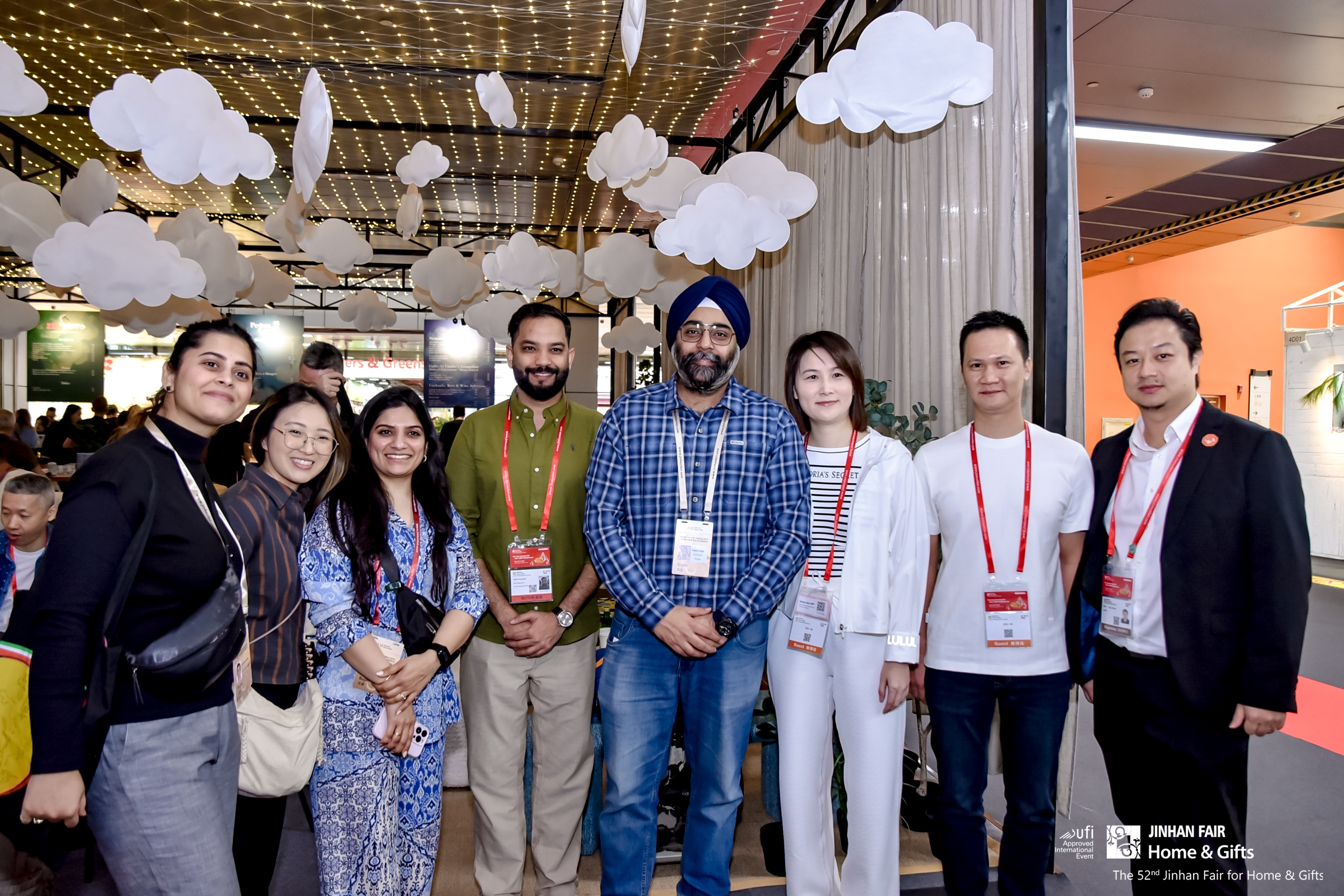 Home Centre procurement team has visited the JINHAN FAIR more than 20 times.