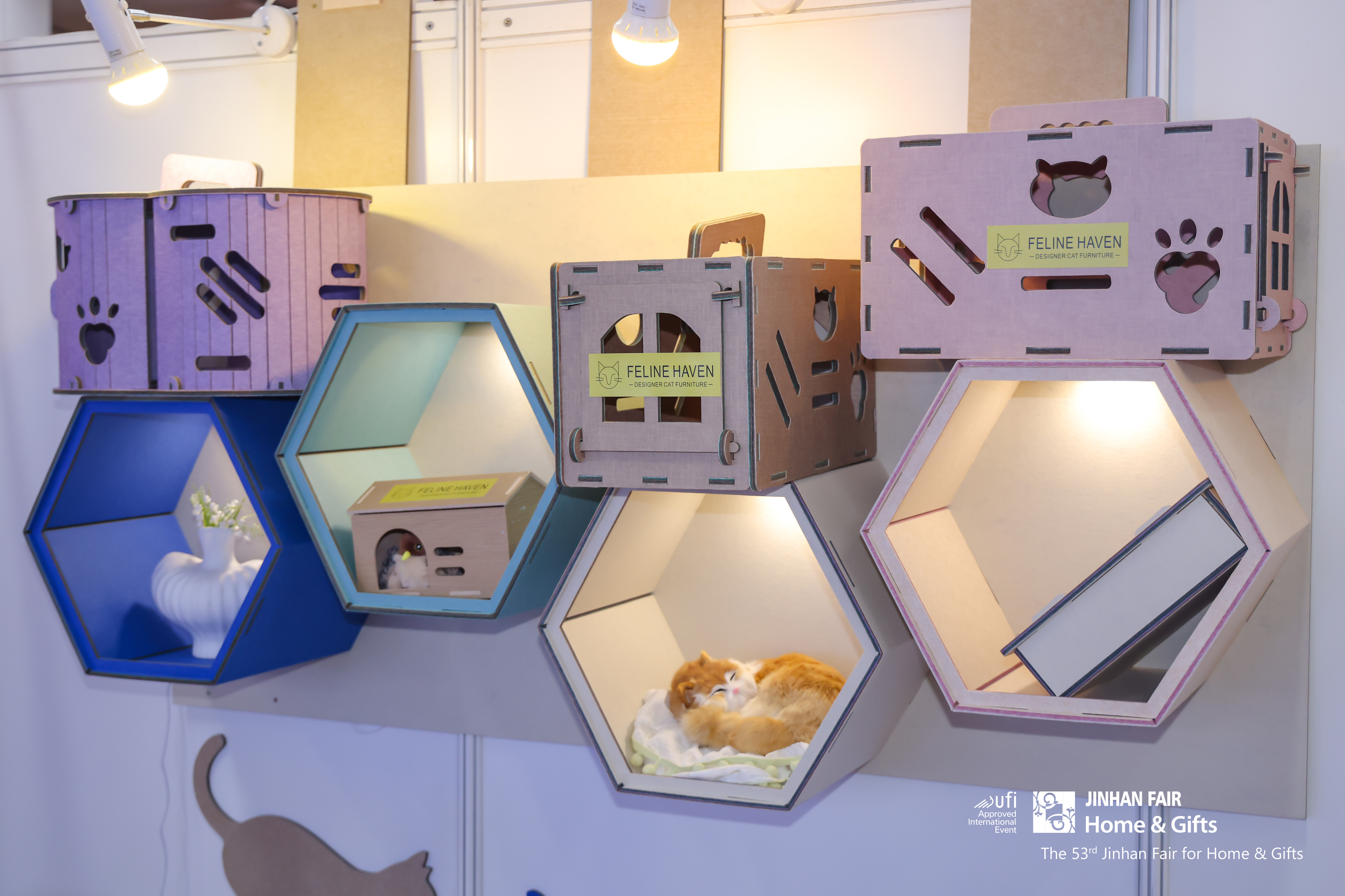 Pet products from Fairtech at JINHAN FAIR