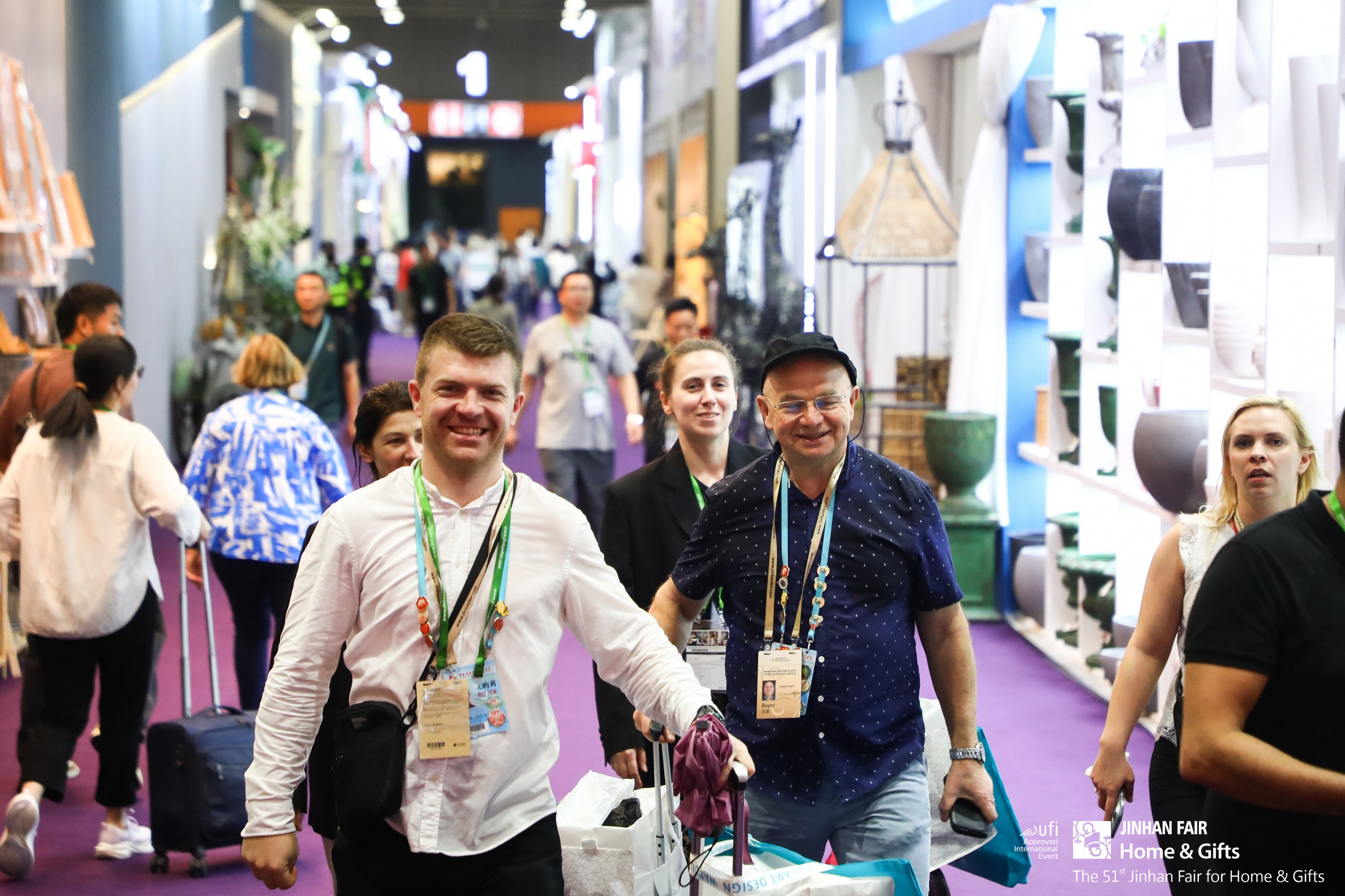 Global buyers sourcing and discussing products at JINHAN FAIR