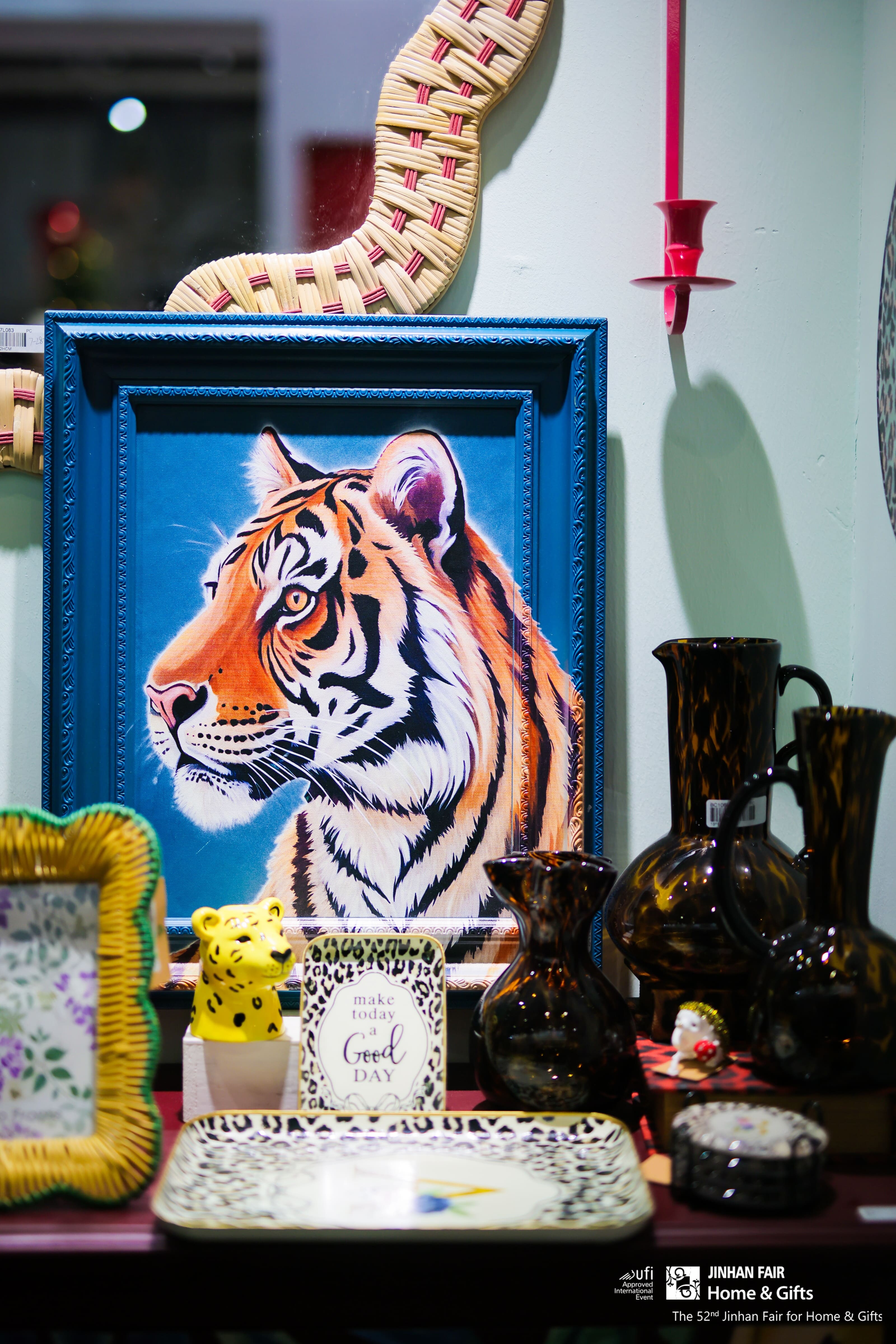 decorative furnitures, Arts and Crafts, Floral Decoration, Creative Design, homeware